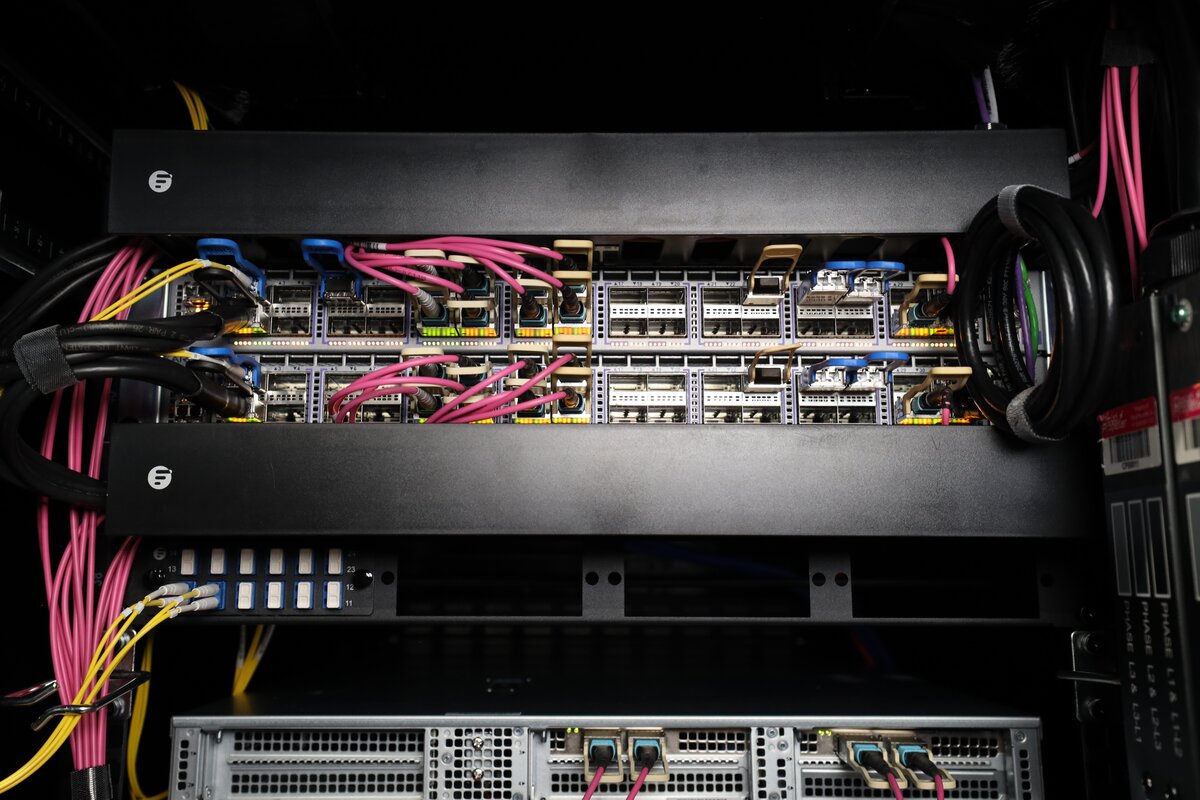 Arista DCS-7060CX2-32S top-of-rack switches in Cloud Propeller production